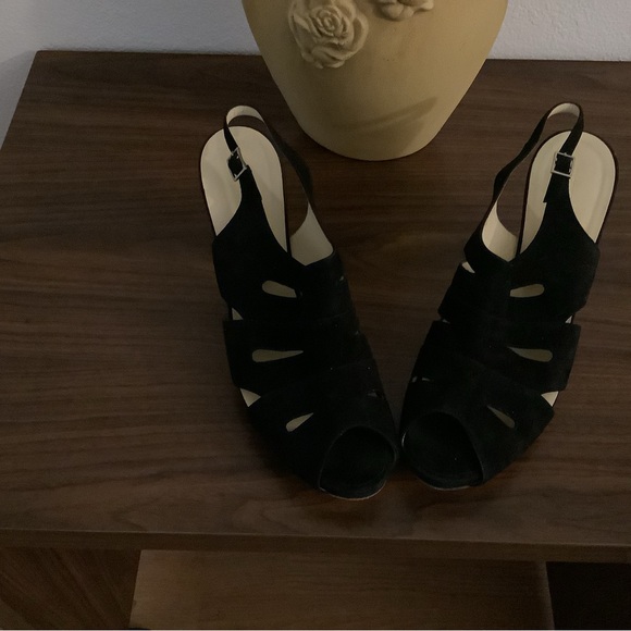 Shoes - Picture 2 of 3